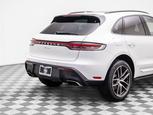 Used 2026 Porsche Macan AWD/4WD image 35