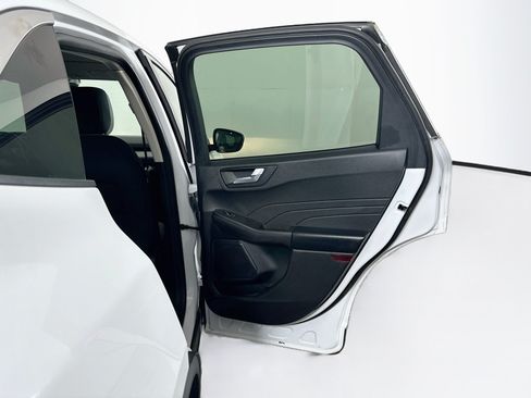 Used 2021 Ford Escape SE FWD image 28