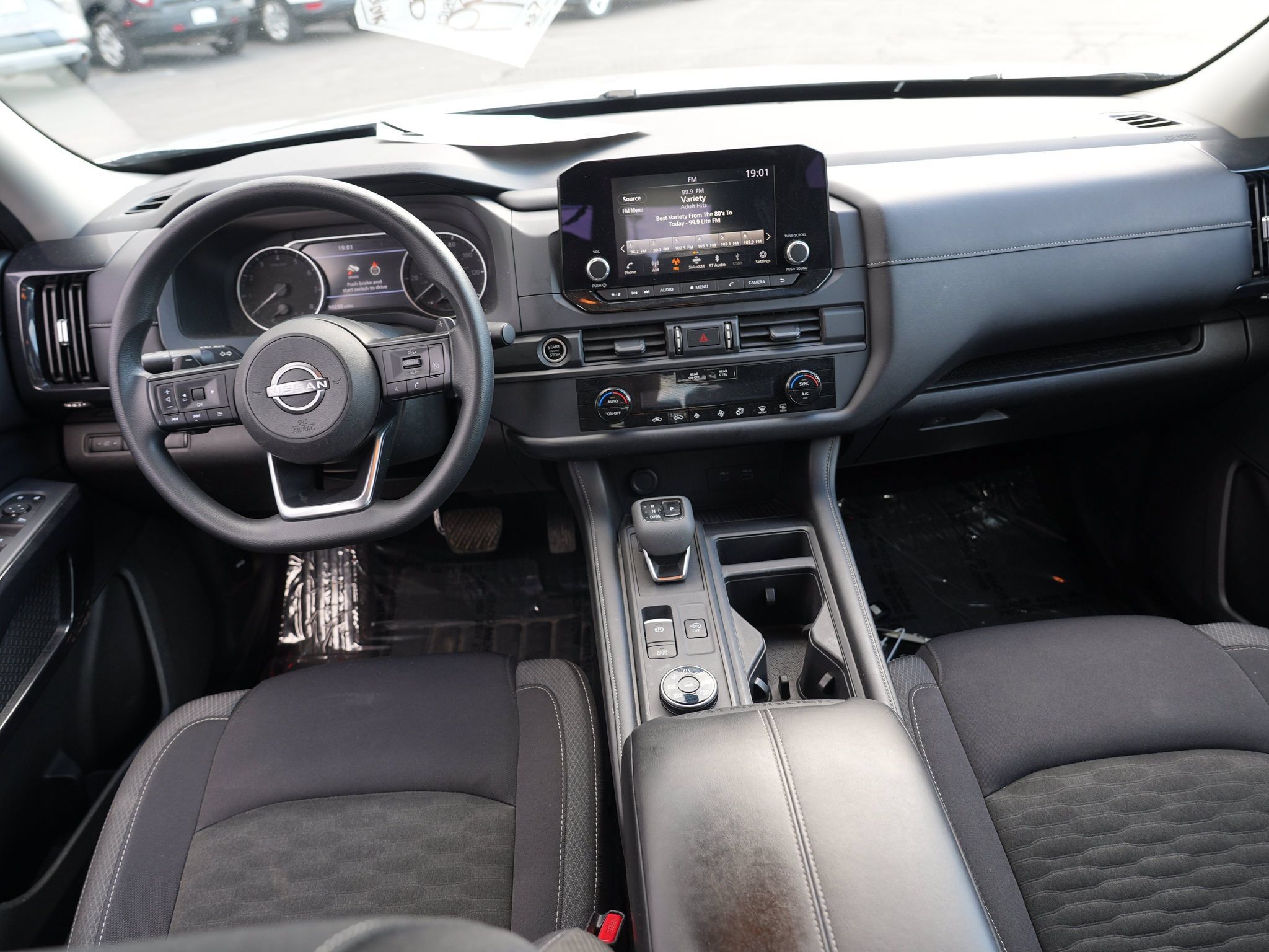 Used 2024 Nissan Pathfinder S AWD/4WD image 26