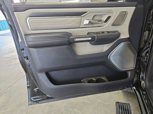 Used 2022 RAM 1500 Limited AWD/4WD image 12
