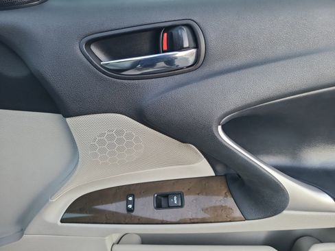 Used 2013 Lexus IS 250 image 23