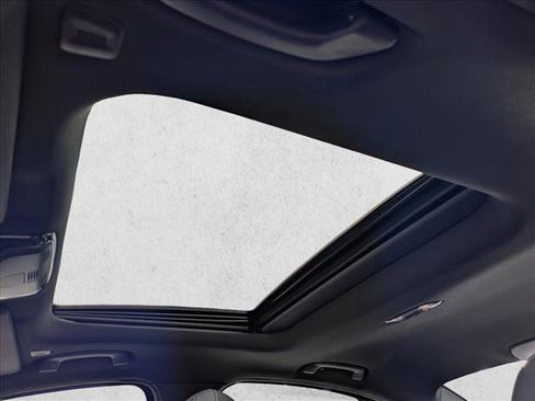 Used 2023 BMW 330i Sedan w/ Convenience Package image 18