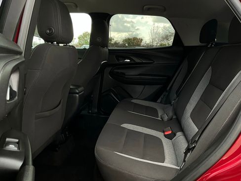Used 2023 Chevrolet TrailBlazer LT w/ Convenience Package image 12