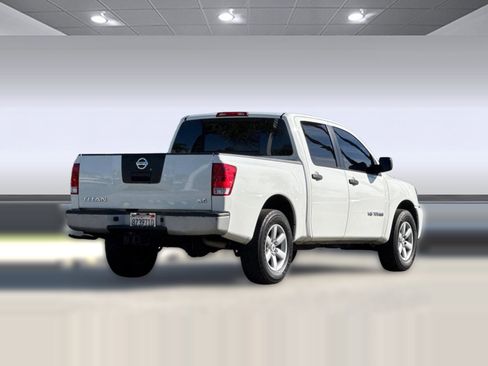 Used 2010 Nissan Titan XE w/ XE Popular Equipment Pkg image 8