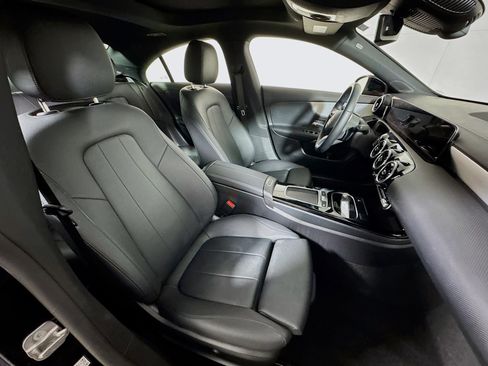 Used 2025 Mercedes-Benz CLA 250 4MATIC image 26