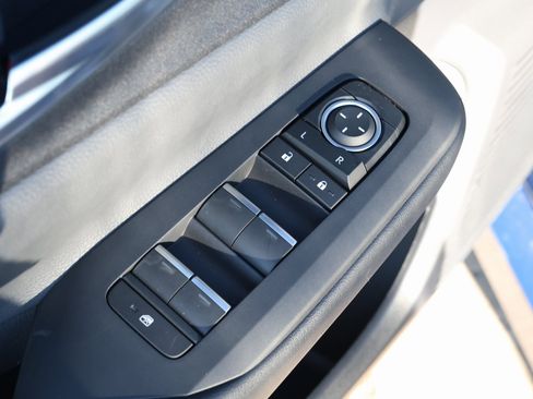 New 2026 Toyota Prius XLE image 28