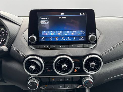 Used 2025 Nissan Sentra SV FWD image 18