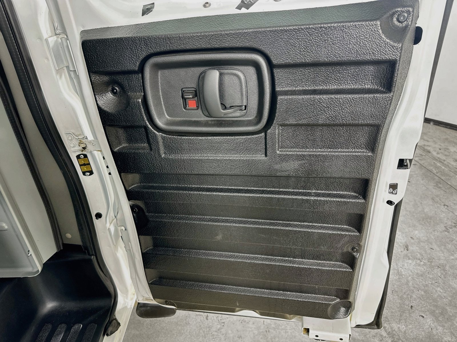 Used 2025 GMC Savana 2500 w/ Enhanced Convenience Package RWD image 32
