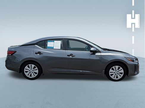 Used 2024 Nissan Sentra S FWD image 3