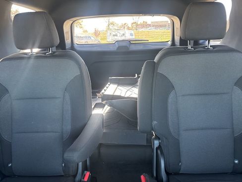 Used 2023 Chevrolet Traverse LT w/ LPO, Floor Liner Package image 35