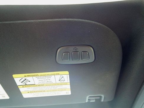 Used 2021 Ford F150 Lariat AWD/4WD image 36