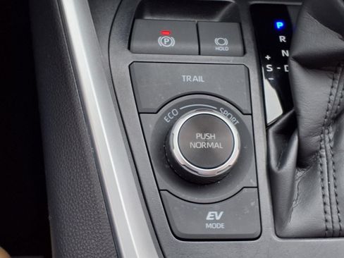 Certified 2024 Toyota RAV4 XLE Premium AWD/4WD image 23