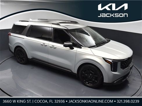 Certified 2025 Kia Carnival SX Prestige image 1