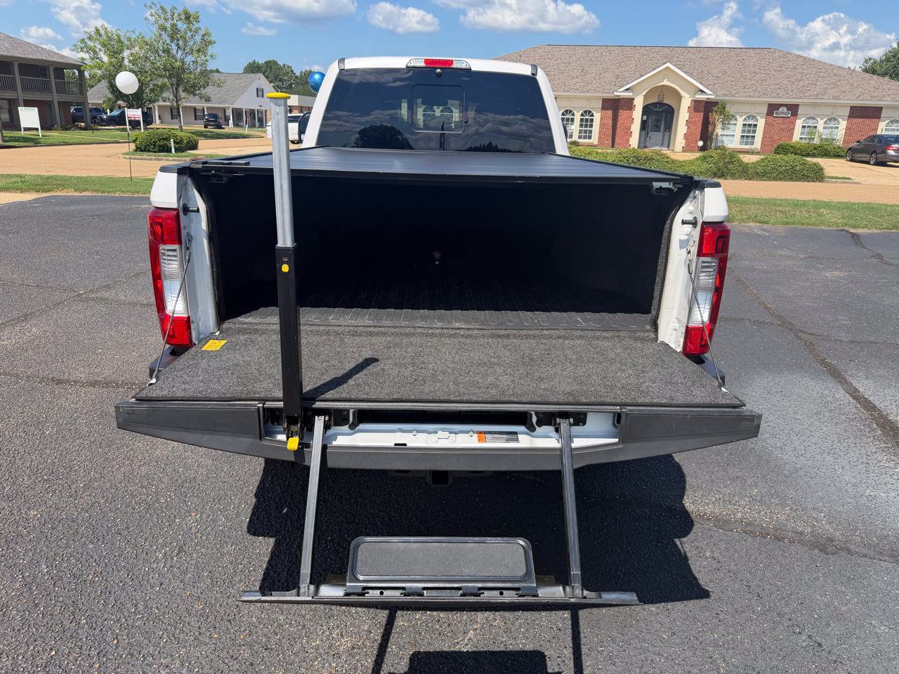 Used 2019 Ford F350 King Ranch w/ Chrome Package RWD image 7