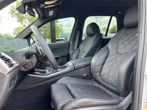 Used 2024 BMW X5 sDrive40i w/ M Sport Package RWD image 16