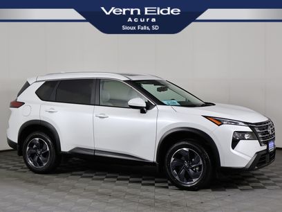 Used 2025 Nissan Rogue SV w/ SV Premium Package