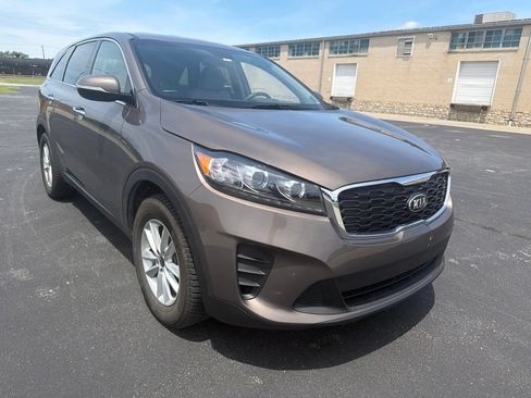 Used 2020 Kia Sorento LX FWD image 3