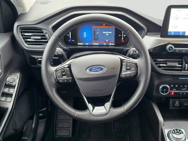 Used 2025 Ford Escape Active AWD/4WD image 18