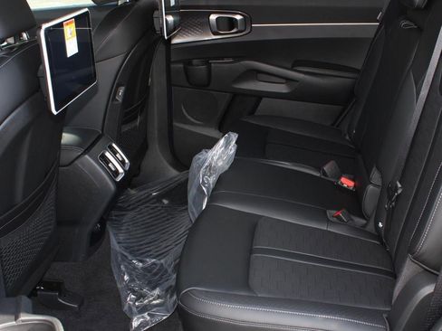 New 2026 Kia Sorento S image 17