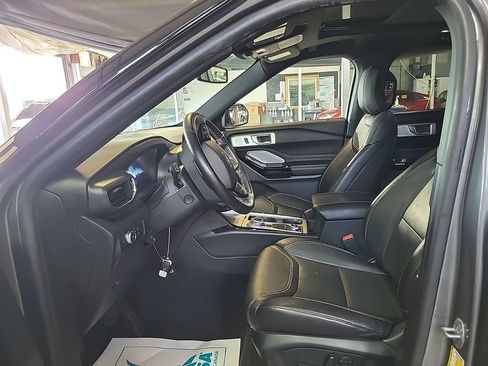 Used 2022 Ford Explorer ST w/ Equipment Group 401A image 6