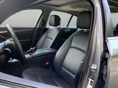Used 2013 BMW 528i Sedan RWD image 7