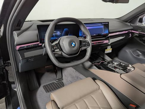 New 2027 BMW 530i xDrive AWD/4WD image 13
