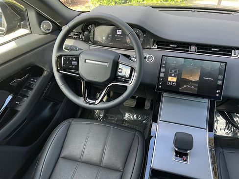 Used 2025 Land Rover Range Rover Evoque S image 35