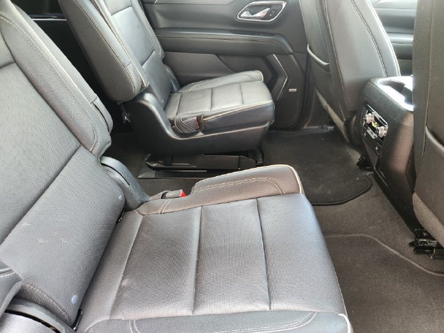 Used 2023 GMC Yukon XL SLT AWD/4WD image 31
