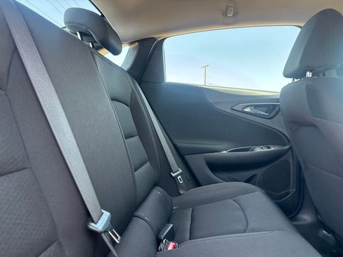 Used 2025 Chevrolet Malibu LS FWD image 29