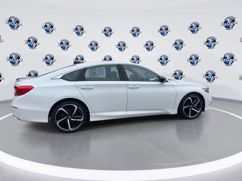 Used 2022 Honda Accord Sport image 9