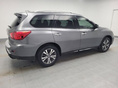 Used 2020 Nissan Pathfinder S image 10