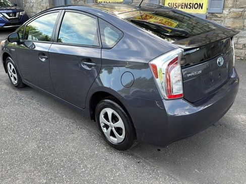 Used 2013 Toyota Prius Two FWD image 11