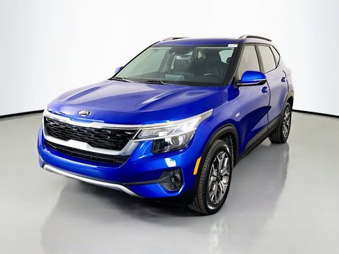 Used 2021 Kia Seltos EX AWD/4WD image 4