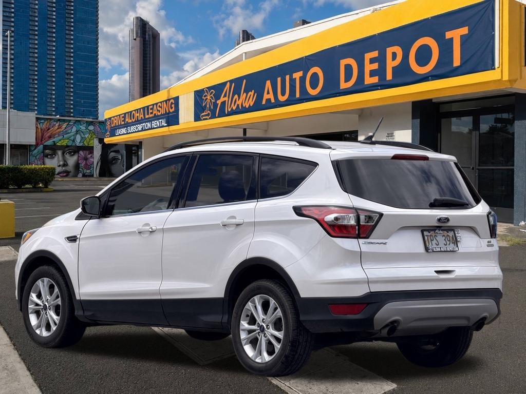 Used 2018 Ford Escape SE w/ SE Sync 3 Package FWD image 3