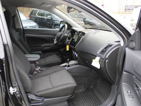 Used 2024 Mitsubishi Outlander Sport AWD image 28