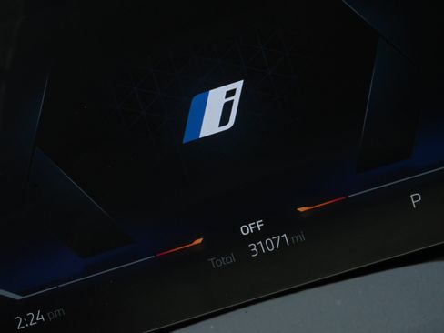 Used 2024 BMW i4 eDrive35 w/ Convenience Package RWD image 34