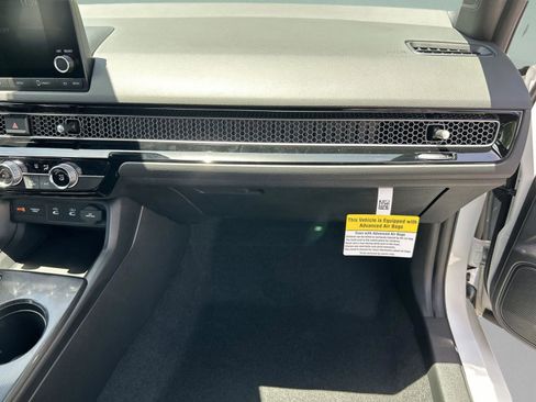Used 2025 Honda Civic Sport image 20