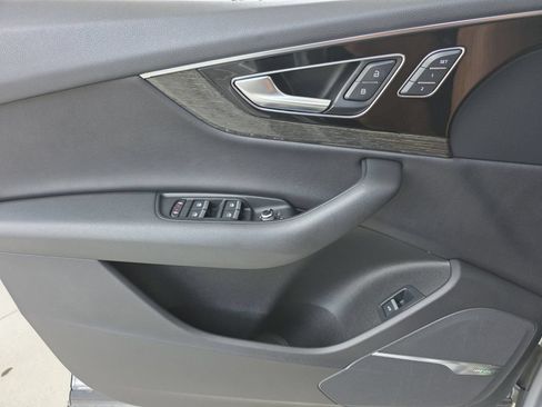 Used 2018 Audi Q7 3.0T Prestige w/ Prestige Package AWD/4WD image 19