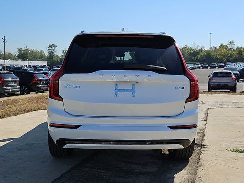 New 2026 Volvo XC90 B6 Ultra w/ Protection Package Premier AWD/4WD image 5