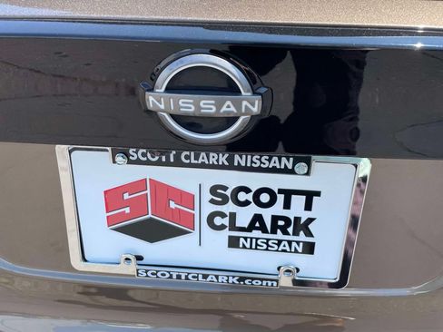 Used 2025 Nissan Kicks SV FWD image 13