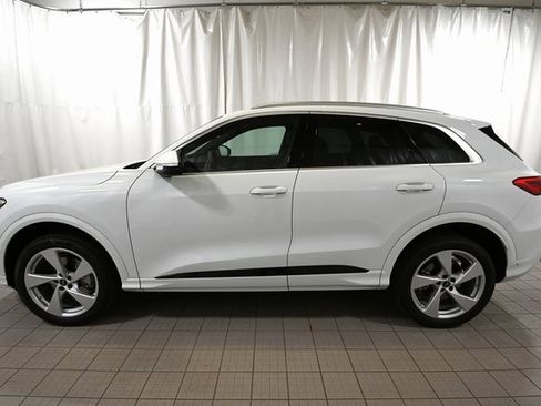 New 2025 Audi Q5 2.0T Premium Plus image 10