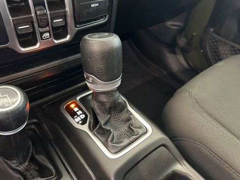 Used 2021 Jeep Wrangler Unlimited Sport image 8