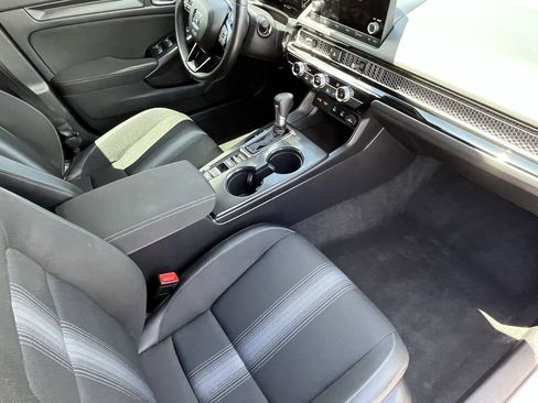 Used 2025 Honda Civic Sport image 14