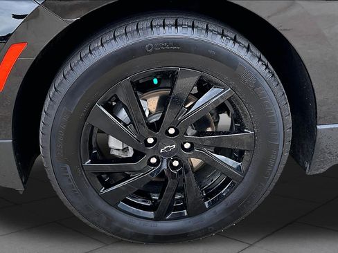 Used 2023 Chevrolet Equinox LS w/ LS Convenience Package FWD image 6