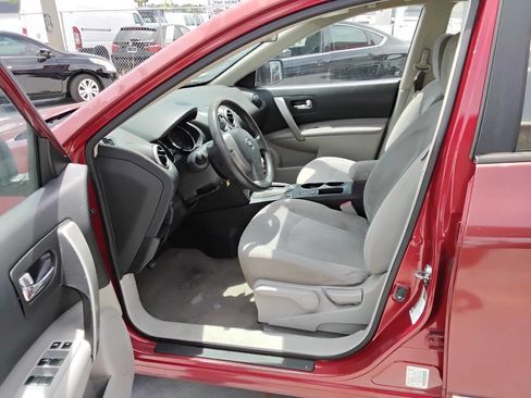 Used 2015 Nissan Rogue S image 7