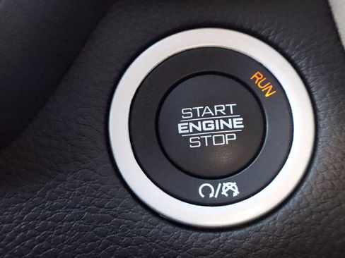 Used 2022 RAM 1500 Laramie image 18