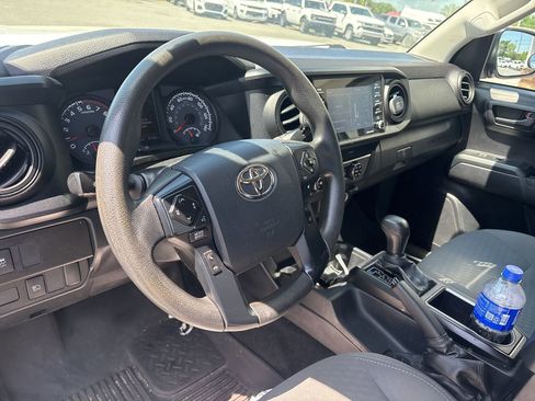 Used 2020 Toyota Tacoma SR RWD image 4