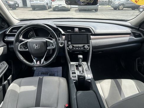 Used 2019 Honda Civic EX image 11