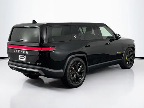 Used 2023 Rivian R1S Adventure AWD/4WD image 11