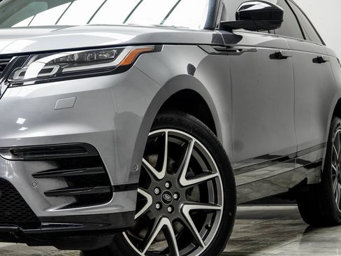 Used 2021 Land Rover Range Rover Velar R-Dynamic S image 3